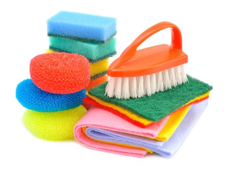 Cleaning desks and shared spaces in a Richmond business office
